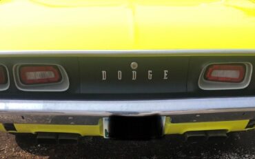 Dodge-Challenger-1974-Coupe-9