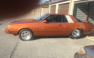 Dodge-Challenger-1981-orange-2