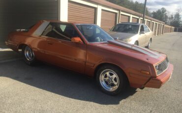 Dodge-Challenger-1981-orange-3