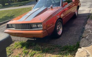 Dodge-Challenger-1981-orange
