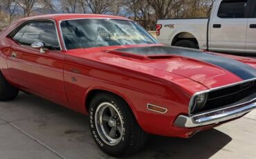 Dodge-Challenger-rt-1970-red-1