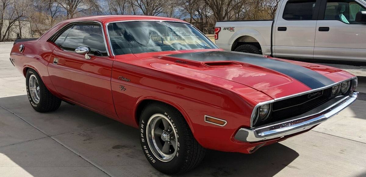 Dodge-Challenger-rt-1970-red-1