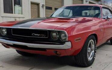 Dodge-Challenger-rt-1970-red