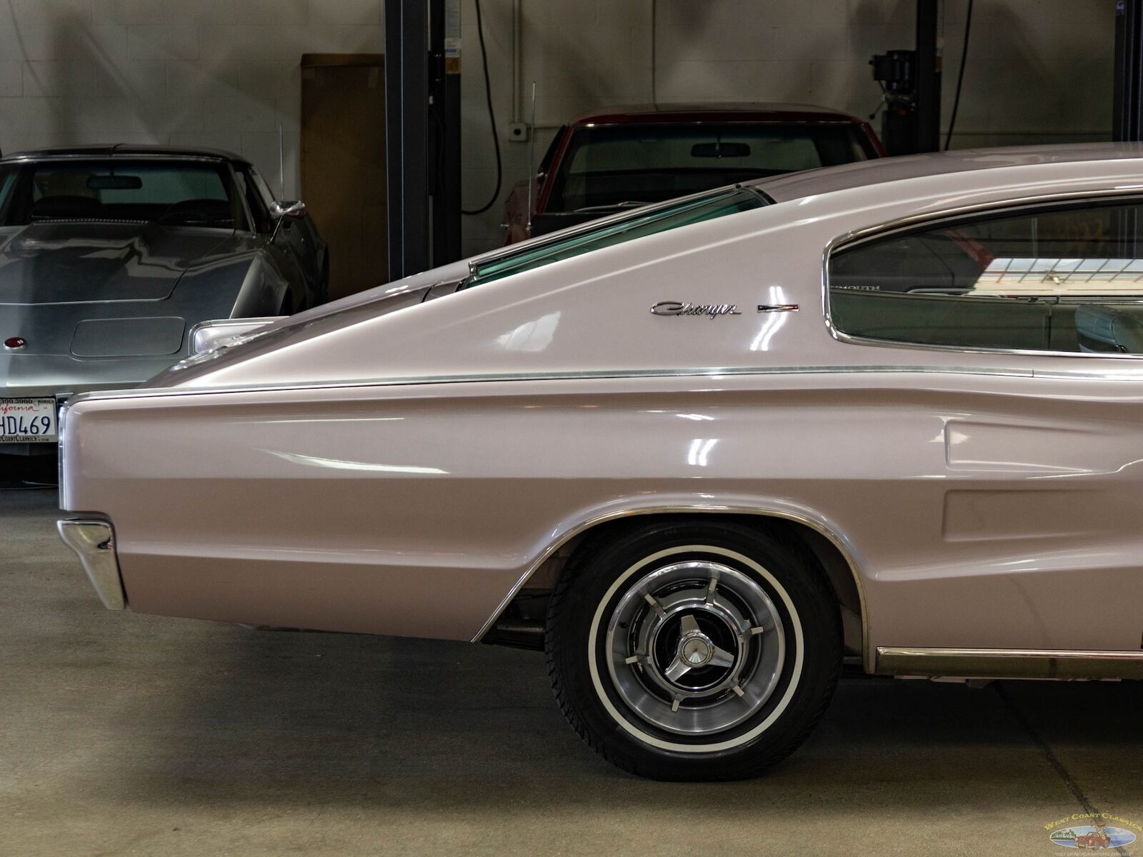 Dodge-Charger-1966-2-Door-Fastback-Hardtop-1