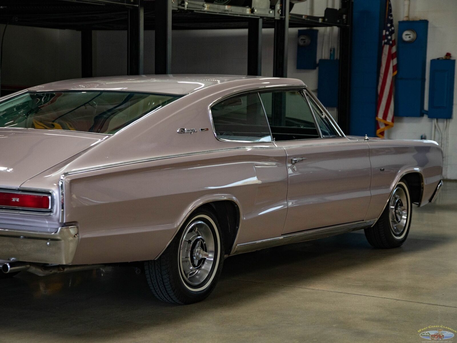 Dodge-Charger-1966-2-Door-Fastback-Hardtop-25