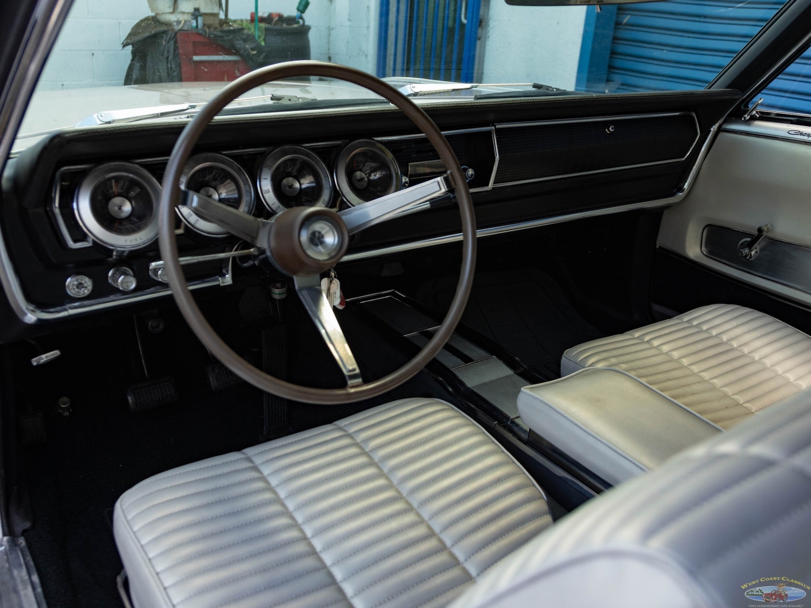 Dodge-Charger-1966-2-Door-Fastback-Hardtop-31