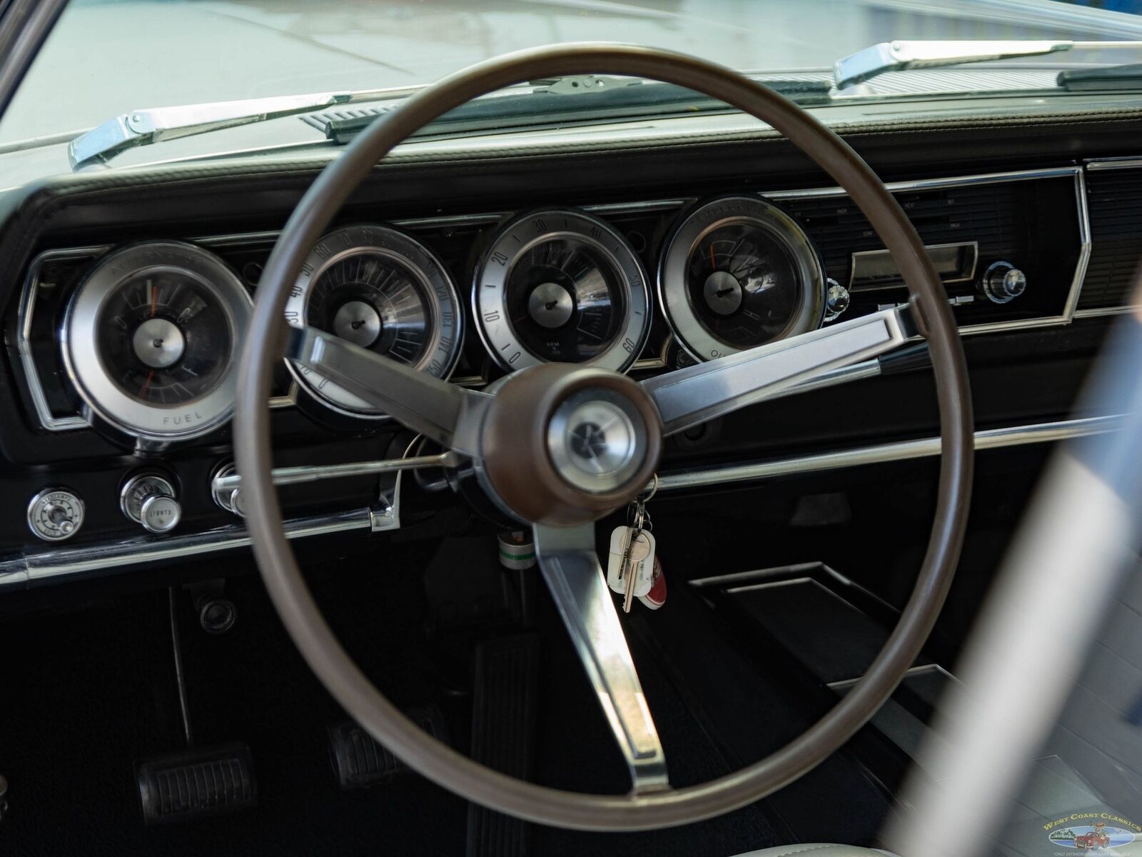 Dodge-Charger-1966-2-Door-Fastback-Hardtop-33