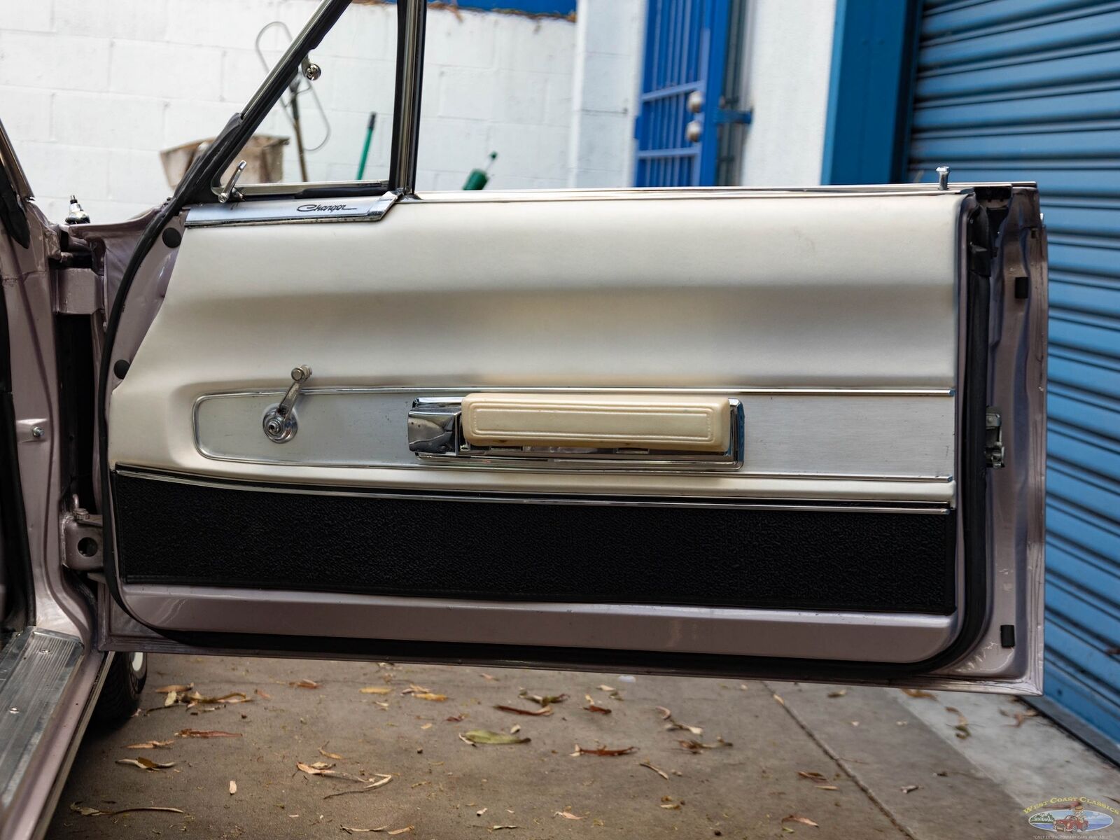 Dodge-Charger-1966-2-Door-Fastback-Hardtop-37
