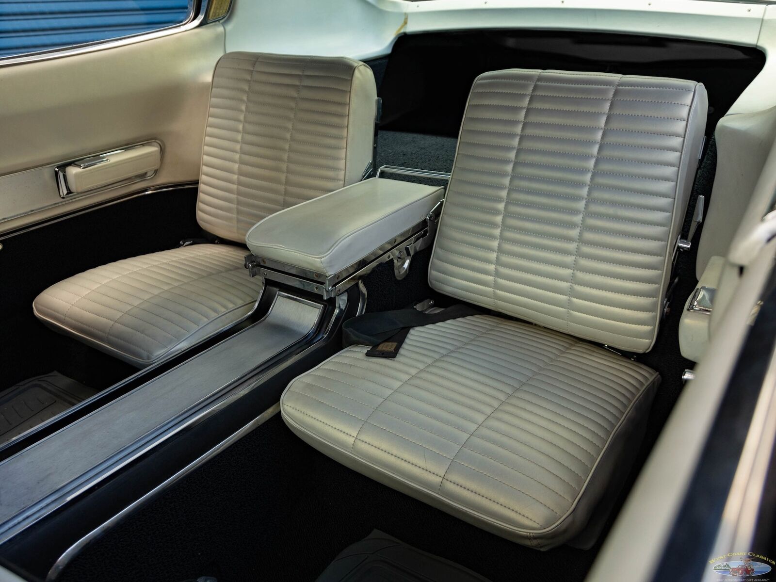 Dodge-Charger-1966-2-Door-Fastback-Hardtop-38