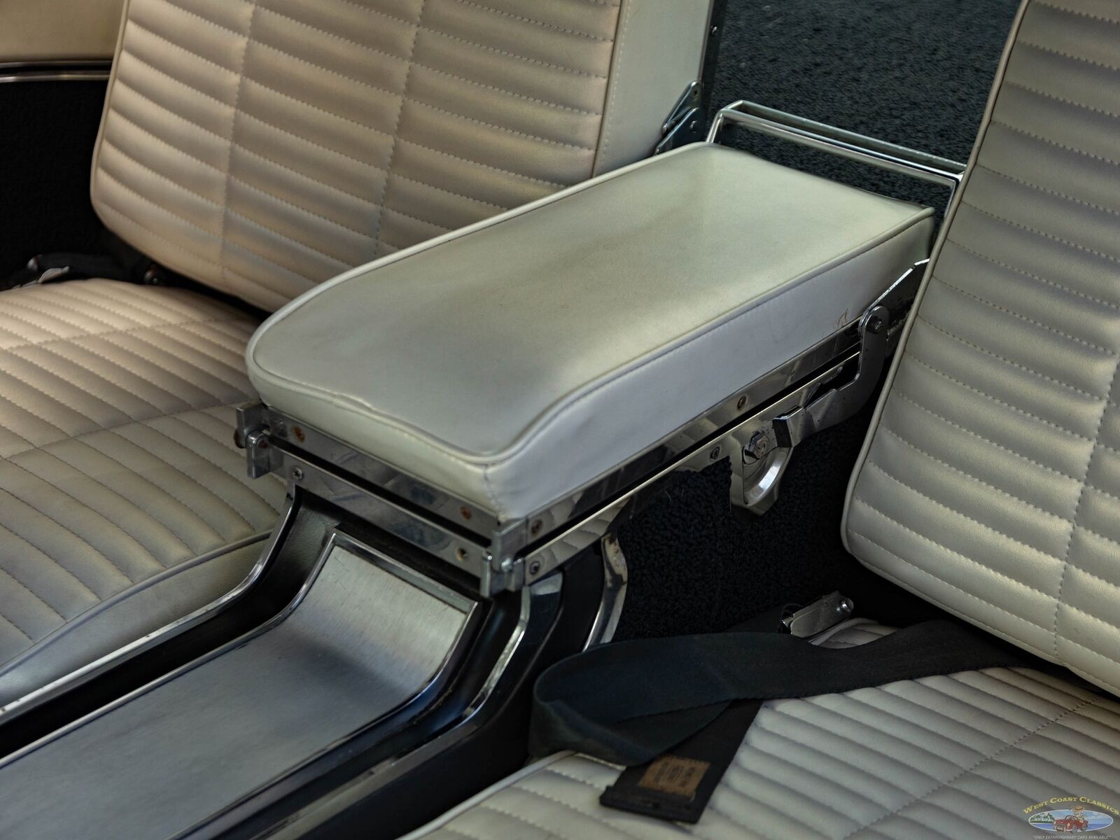 Dodge-Charger-1966-2-Door-Fastback-Hardtop-39