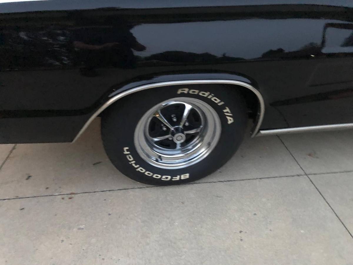 Dodge-Charger-1966-black-23
