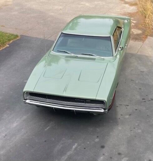Dodge-Charger-1968-Coupe-3