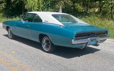 Dodge-Charger-1969-3