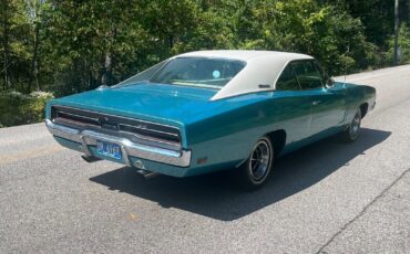 Dodge-Charger-1969-5