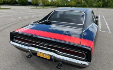 Dodge-Charger-1970-33
