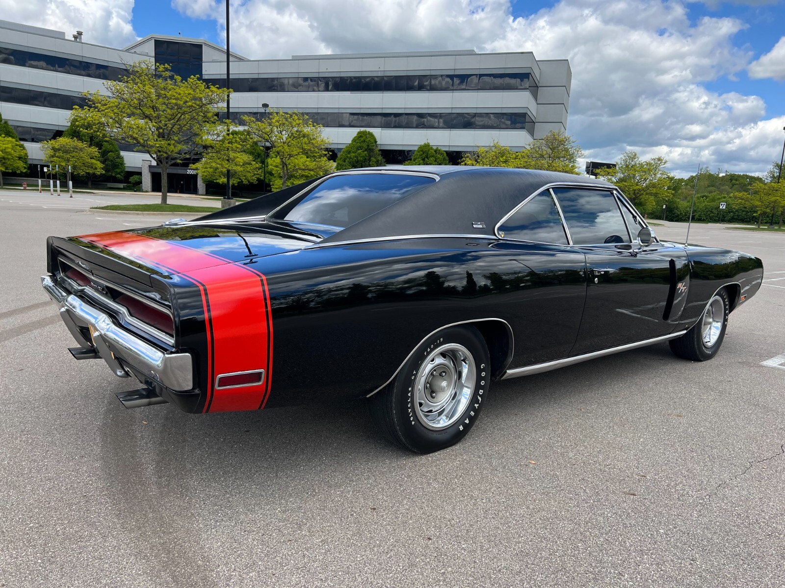 Dodge-Charger-1970-4