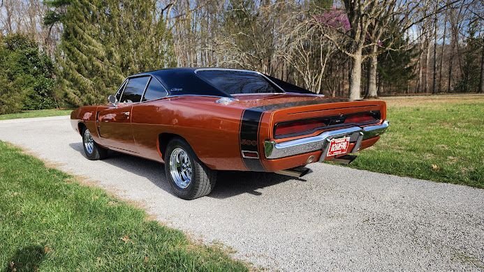 Dodge-Charger-1970-5