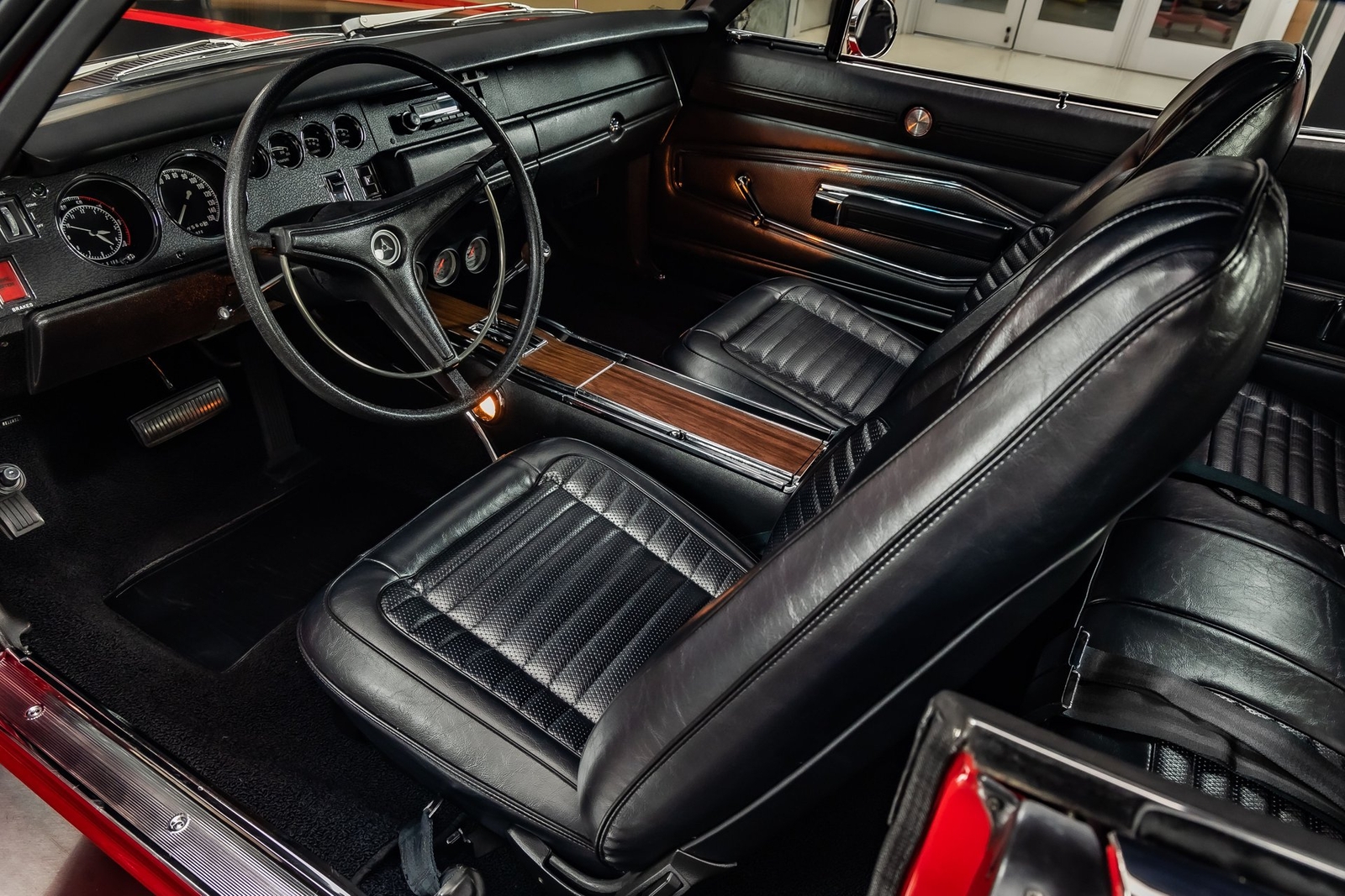 Dodge-Charger-1970-Coupe-2