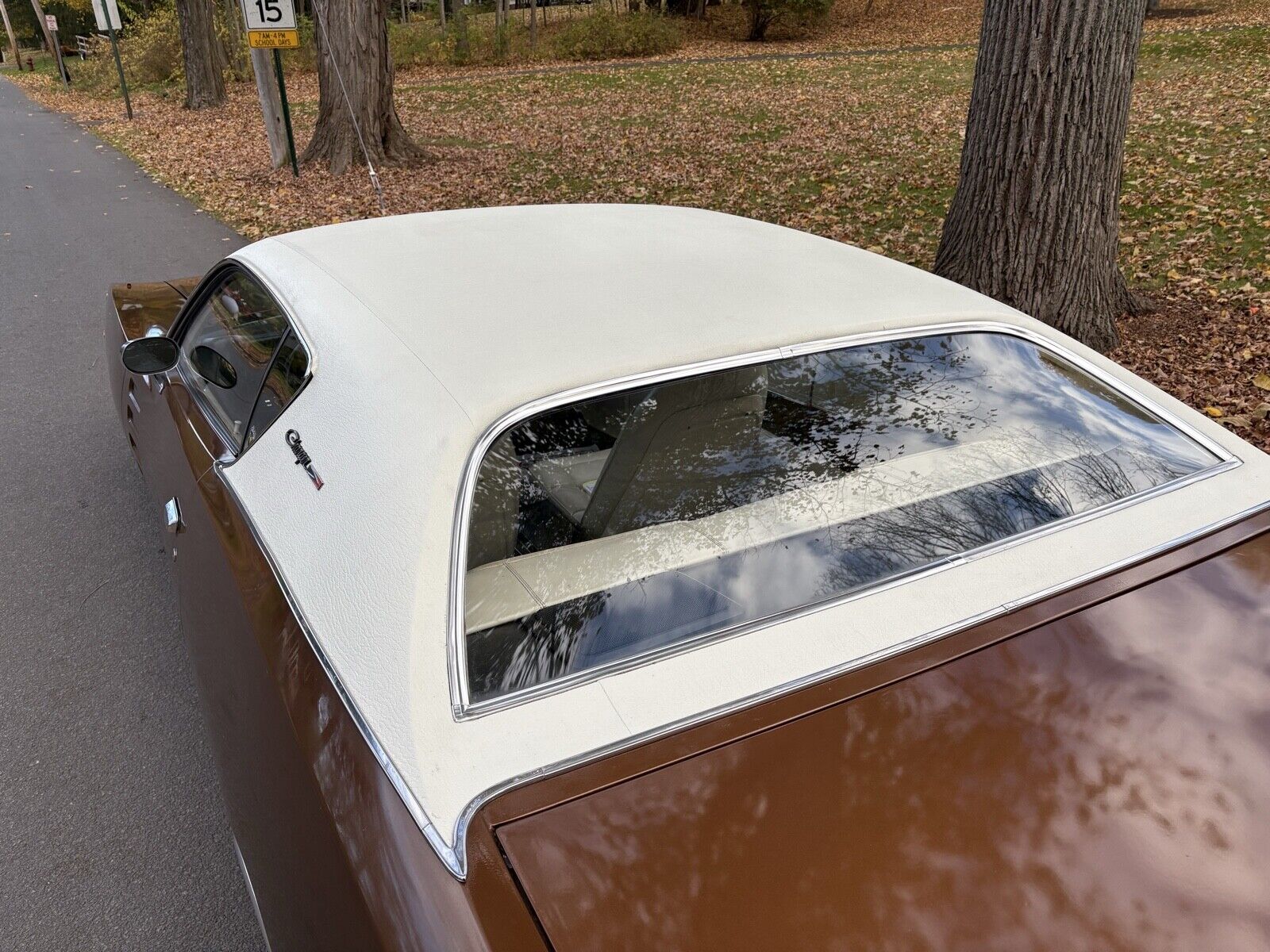 Dodge-Charger-1972-9