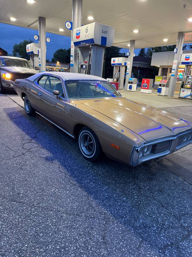 Dodge-Charger-1973-4