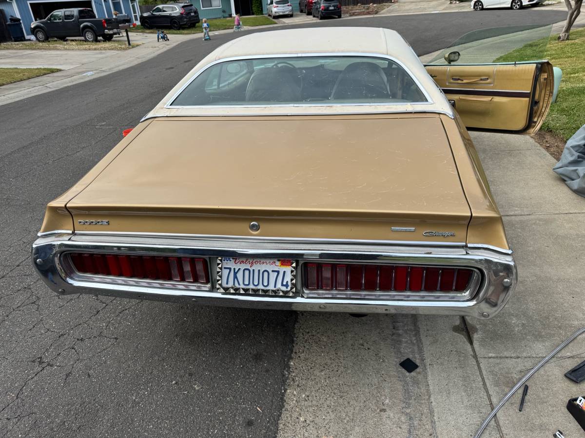 Dodge-Charger-1973-9