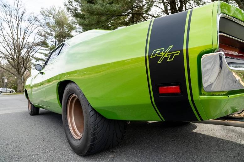 Dodge-Charger-rt-1969-green-3