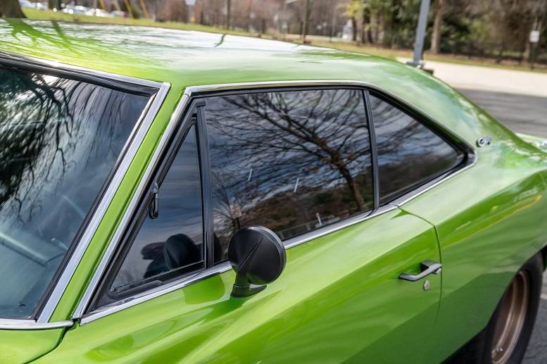 Dodge-Charger-rt-1969-green-5