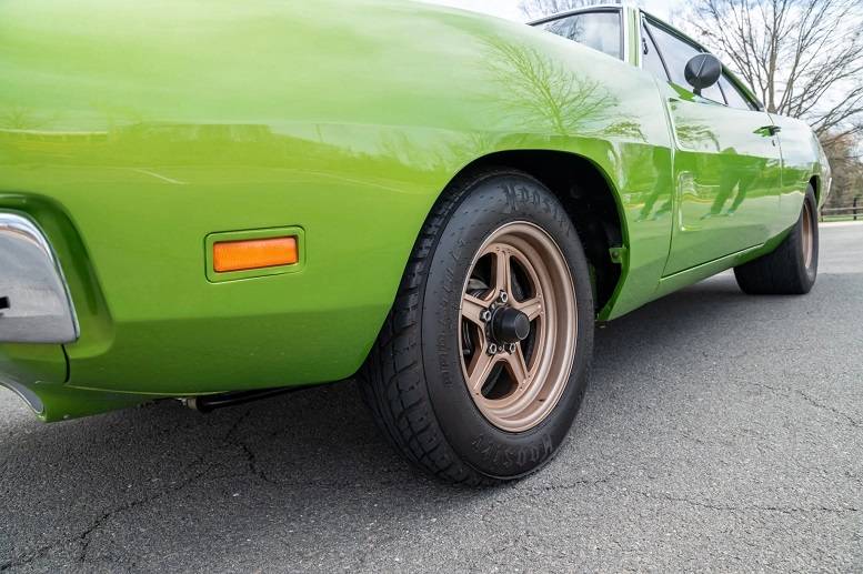 Dodge-Charger-rt-1969-green-8