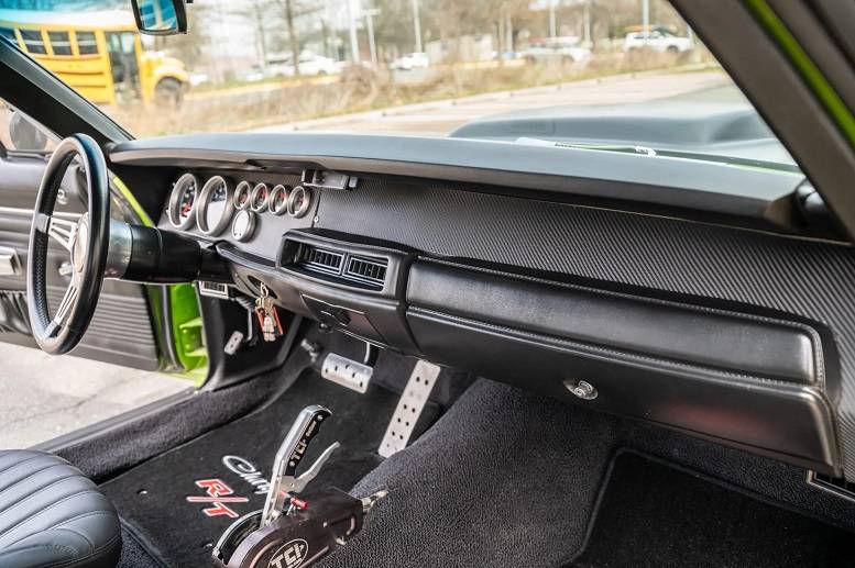 Dodge-Charger-rt-1969-green-9