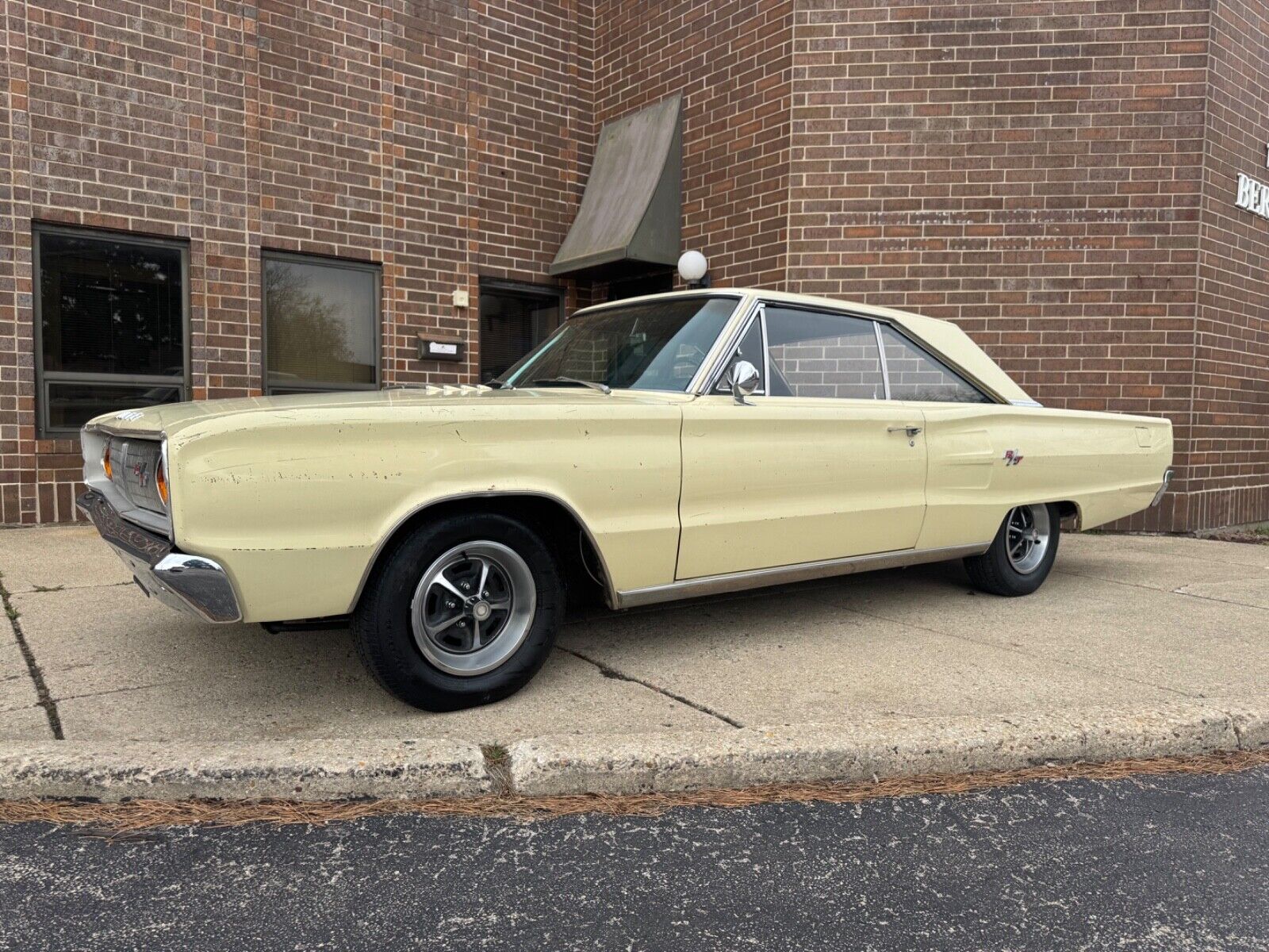Dodge-Coronet-1967-Coupe-1