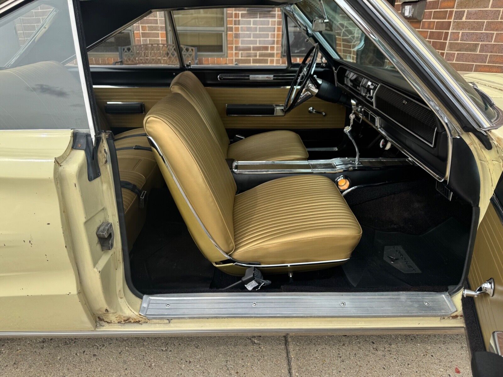 Dodge-Coronet-1967-Coupe-26