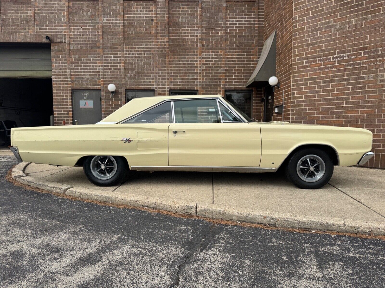 Dodge-Coronet-1967-Coupe-7