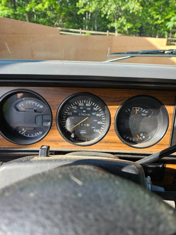 Dodge-D-250-diesel-1993-white-5