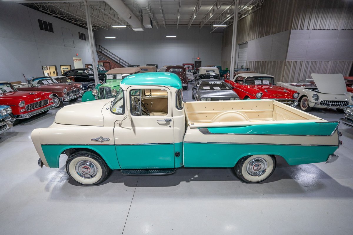 Dodge-D100-Sweptside-Pickup-1957-Pickup-Truck-11