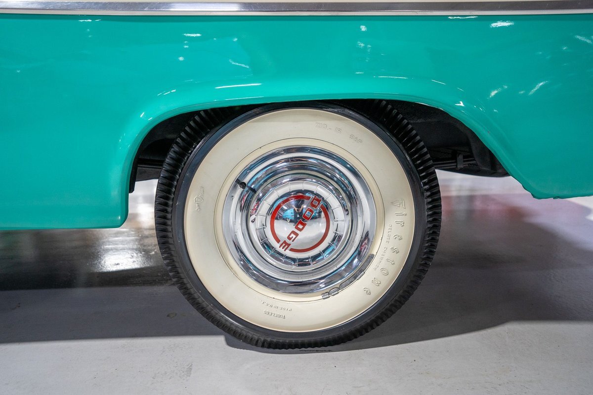 Dodge-D100-Sweptside-Pickup-1957-Pickup-Truck-23