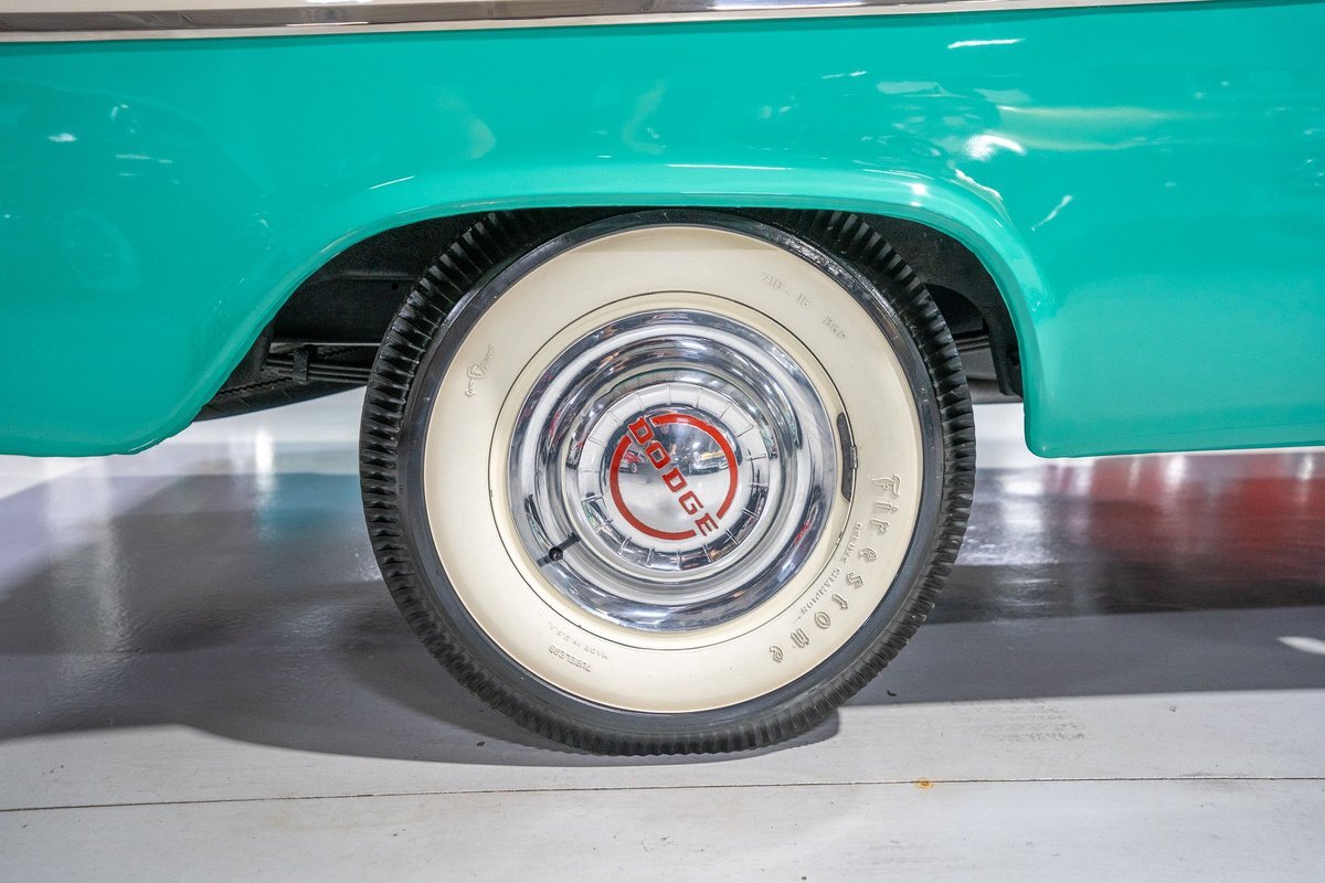Dodge-D100-Sweptside-Pickup-1957-Pickup-Truck-25