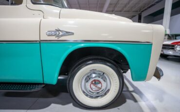 Dodge-D100-Sweptside-Pickup-1957-Pickup-Truck-26