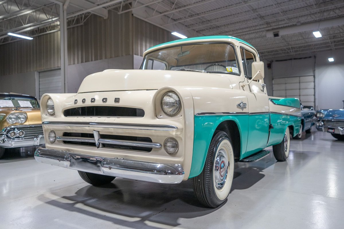 Dodge-D100-Sweptside-Pickup-1957-Pickup-Truck-28