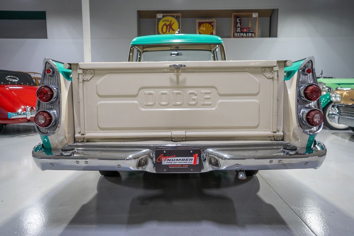 Dodge-D100-Sweptside-Pickup-1957-Pickup-Truck-35