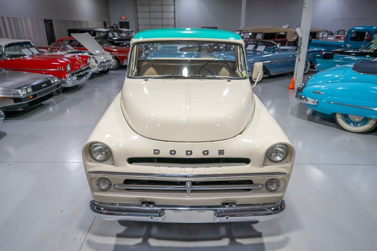 Dodge-D100-Sweptside-Pickup-1957-Pickup-Truck-5