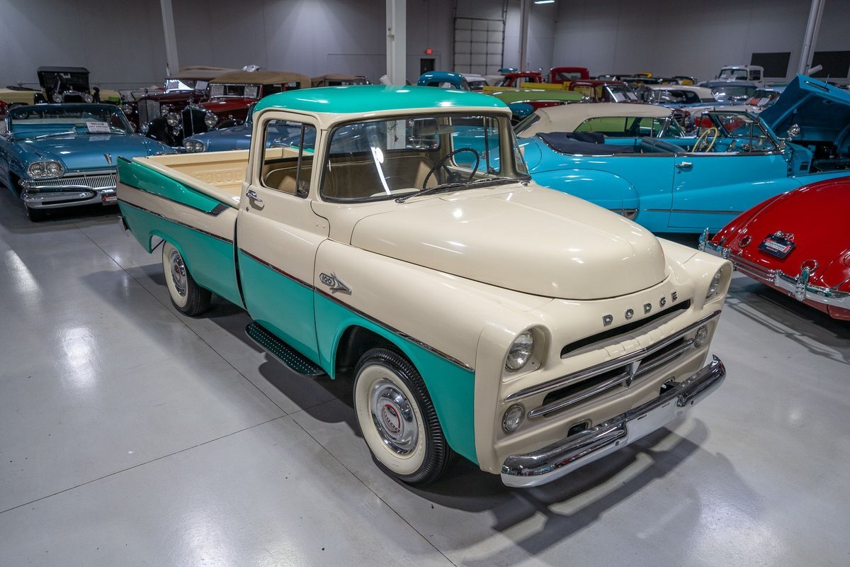 Dodge-D100-Sweptside-Pickup-1957-Pickup-Truck-6