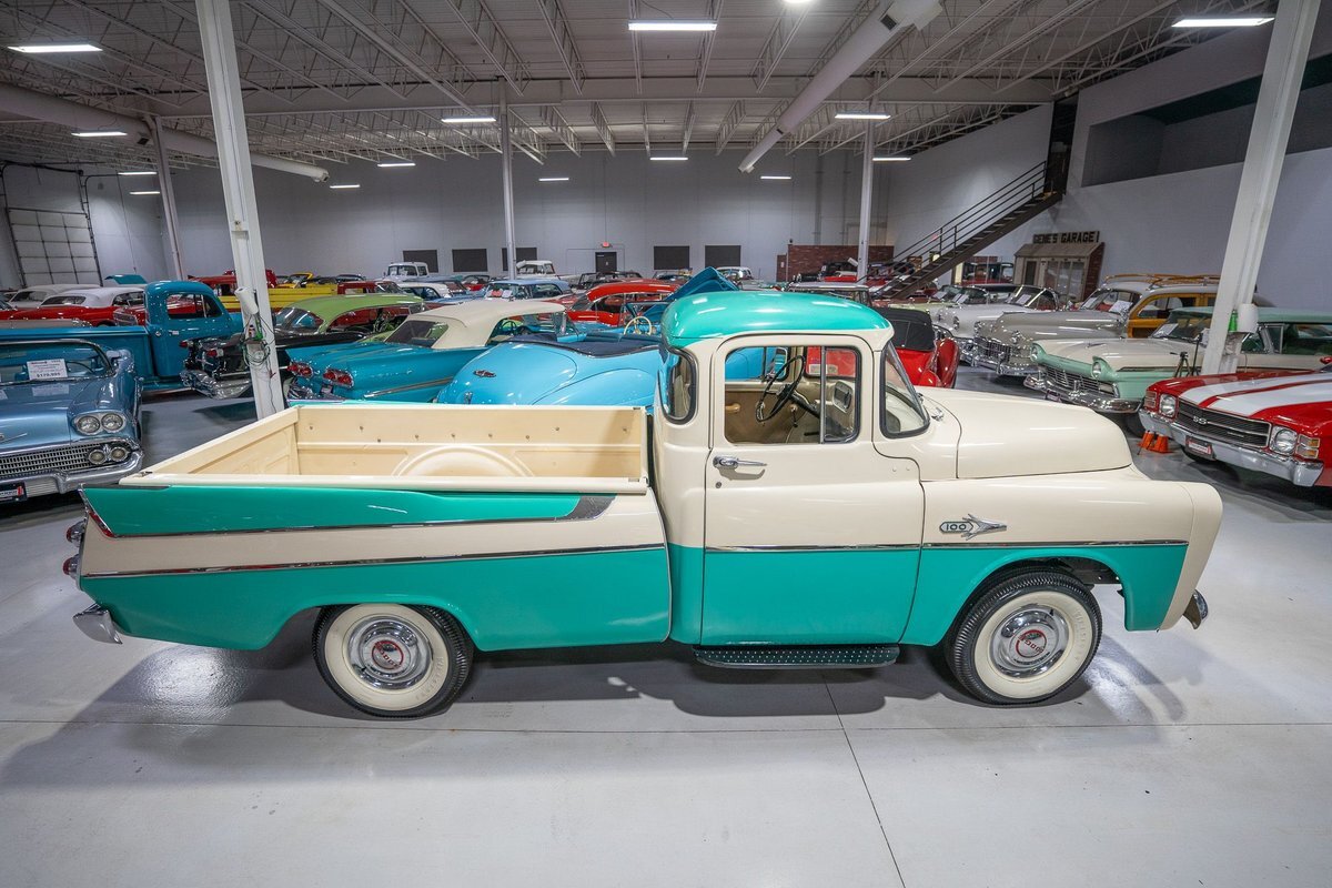 Dodge-D100-Sweptside-Pickup-1957-Pickup-Truck-7