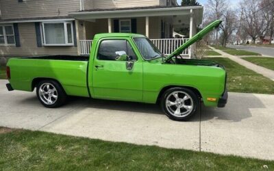 Dodge D150 1985