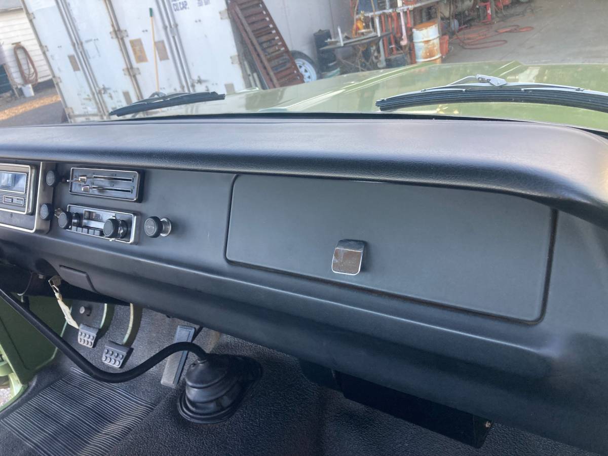 Dodge-D200-1971-green-20