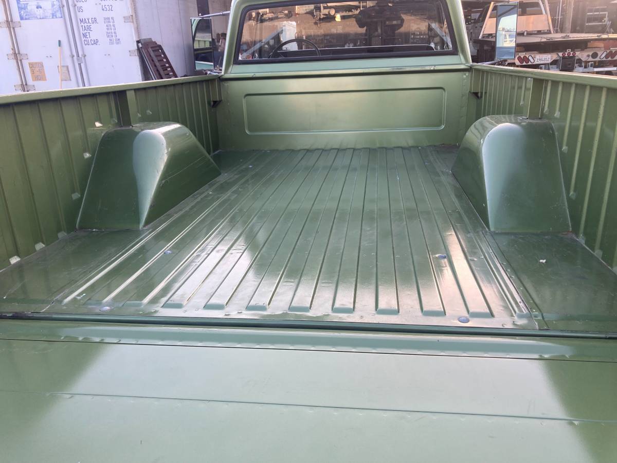 Dodge-D200-1971-green-7