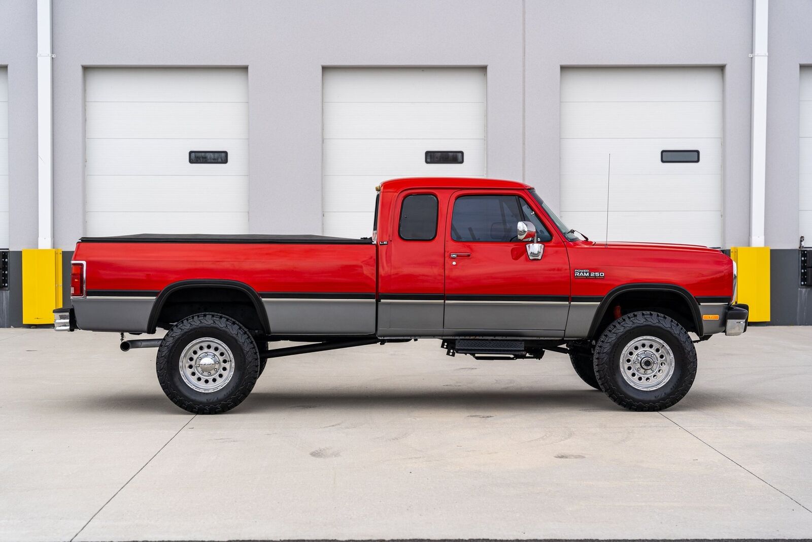 Dodge-D250-W250-1993-Pickup-Truck-23