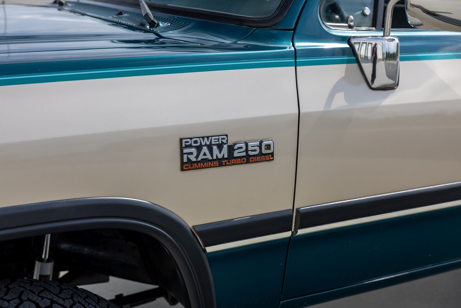 Dodge-D250-W250-1993-Pickup-Truck-25