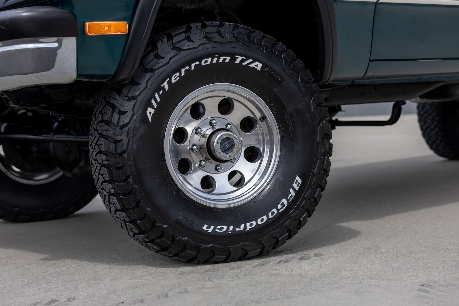 Dodge-D250-W250-1993-Pickup-Truck-3