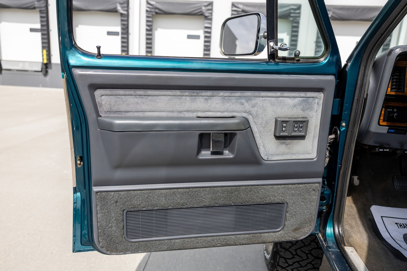 Dodge-D250-W250-1993-Pickup-Truck-34