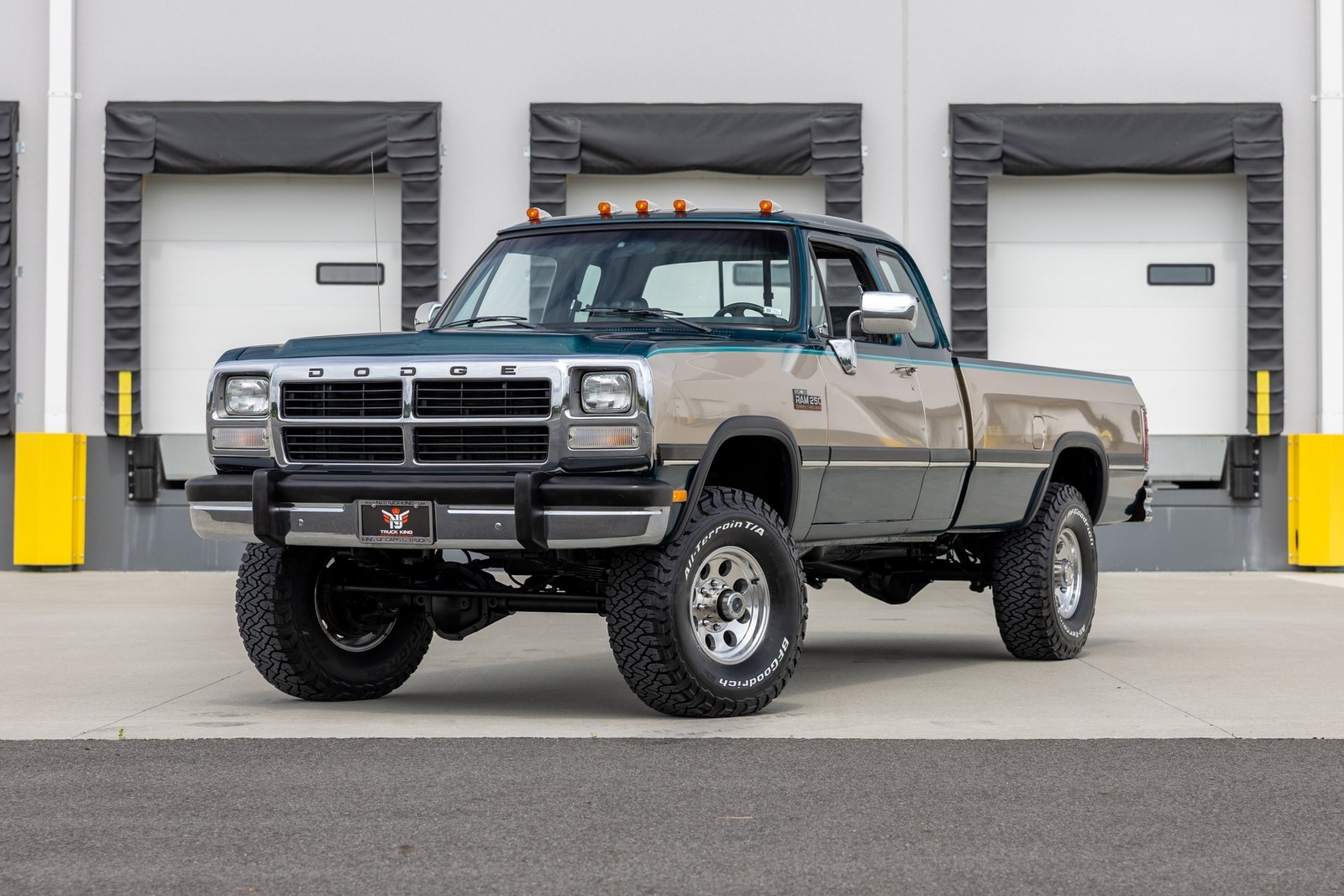 Dodge-D250-W250-1993-Pickup-Truck